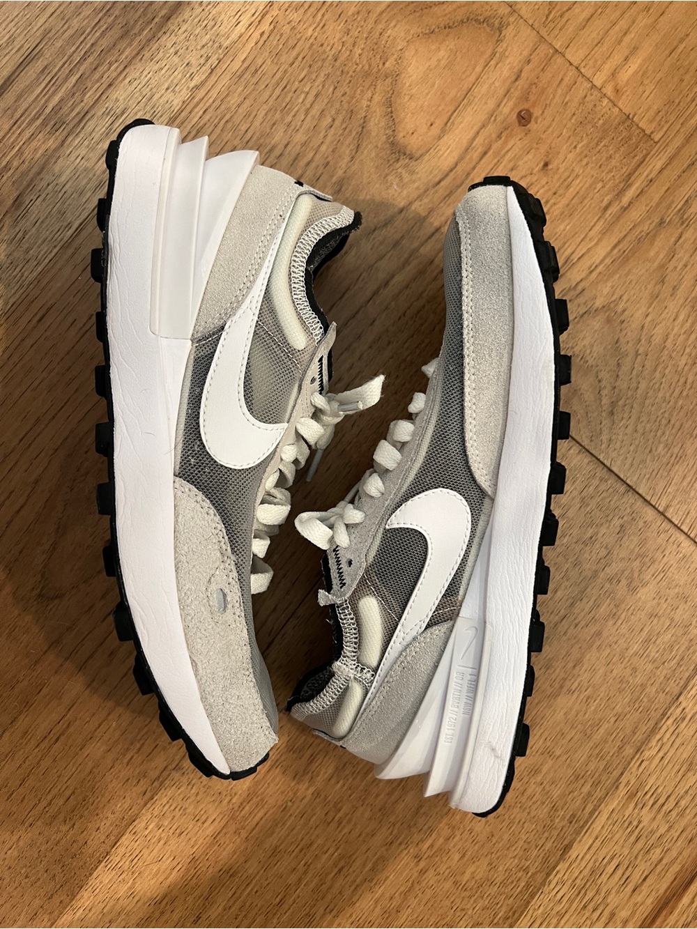 GUC Nike Classic Women's Gray/White/Black Sneakers - 7.5